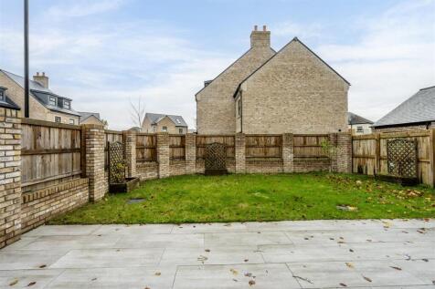 Mount Vale Gardens (6) rear garden.jpeg