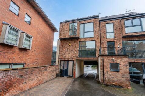 external (1 of 2).jpg