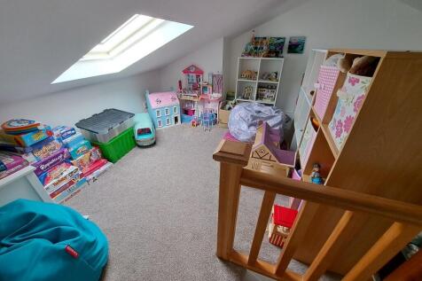 PLAY ROOM / STUDY