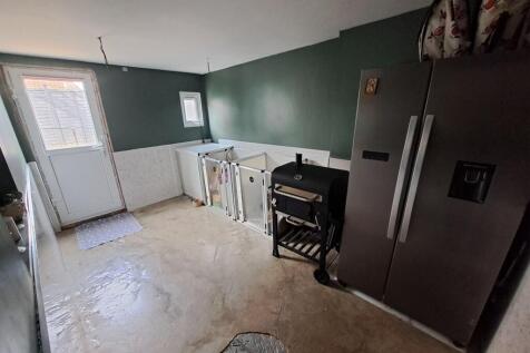 UTILITY / STORE ROOM