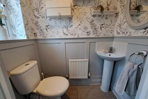 CLOAKROOM / WC