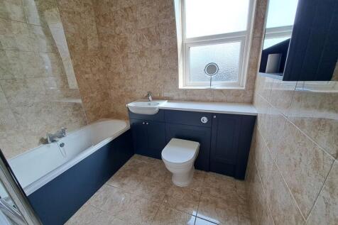 BATHROOM / WC