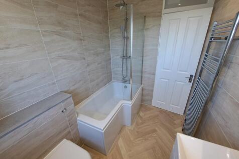 NEW BATHROOM/WC