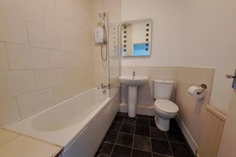 BATHROOM / WC