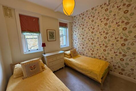 2nd Bedroom
