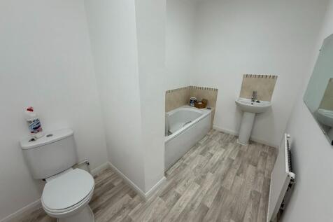 En-suite bathroom