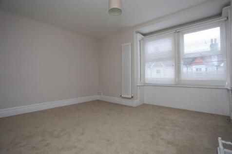 36 Shelley Road Bed 1 (1).JPG