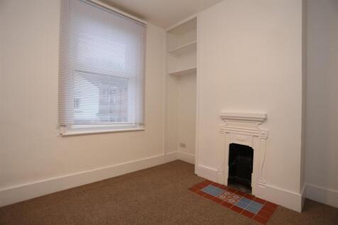 36 Shelley Road Bed 3.JPG