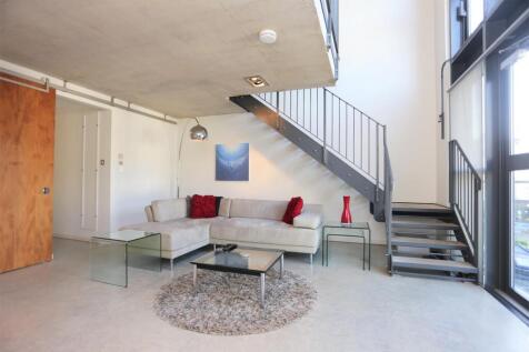 8, 1a Connaught Road Living Room (1).JPG
