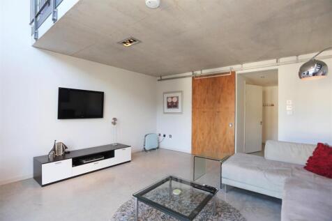 8, 1a Connaught Road Living Room (7).JPG