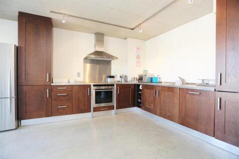 8, 1a Connaught Road Kitchen (2).JPG