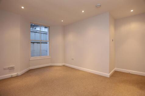1, 1 Bath Street Bed 1 (2).JPG