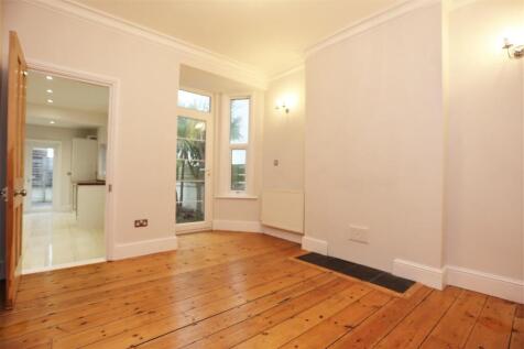 87 St Leonards Road (13).JPG