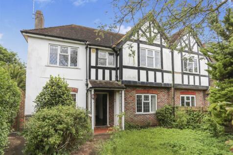 171 Elm Drive EXT.jpg