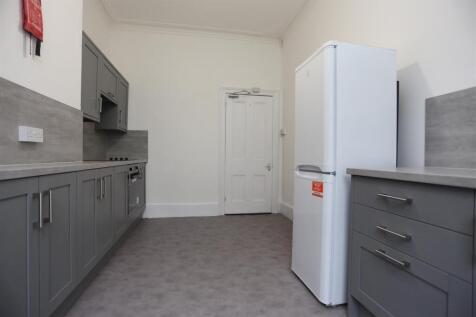 7 Blatchington Road Kitchen (3).JPG