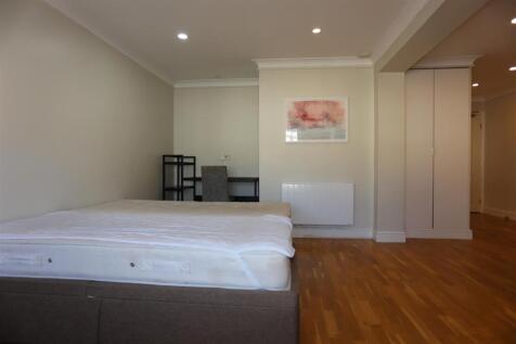 ROOM 164, 16-18 REGENCY SQ (1).JPG