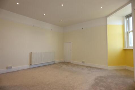 3, 32a Gardner Street (12).JPG