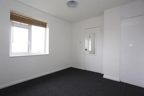49 Staplefield Drive Bed 2.JPG