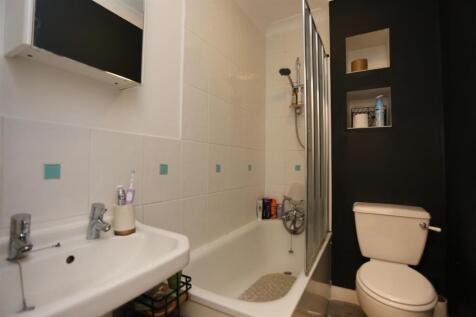 5, 79 Montpelier Rd  (10).JPG