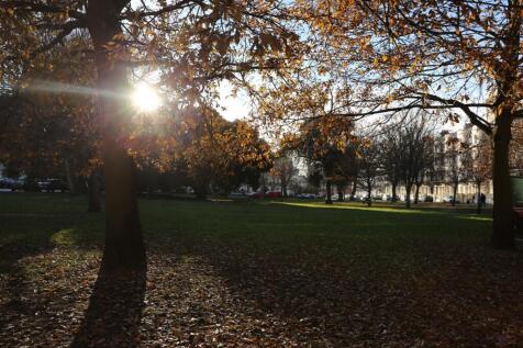 4, 35 Vernon Terrace park oposite.jpg
