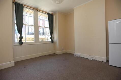 47 Rugby Place Living Room.JPG