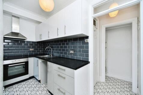 55a tivoli crescent kitchen.jpeg