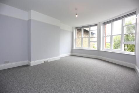 3, 18 Clifton Road  (2).JPG
