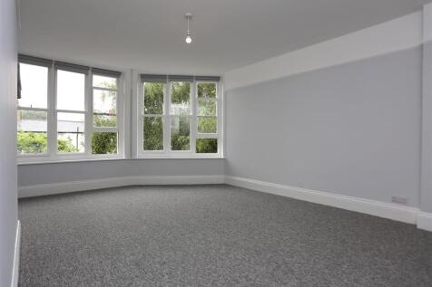 3, 18 Clifton Road  (4).JPG