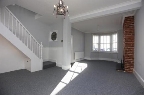 82 Wordsworth Street Living Area (2).JPG