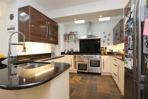 29 Tivoli Road Kitchen (2).JPG