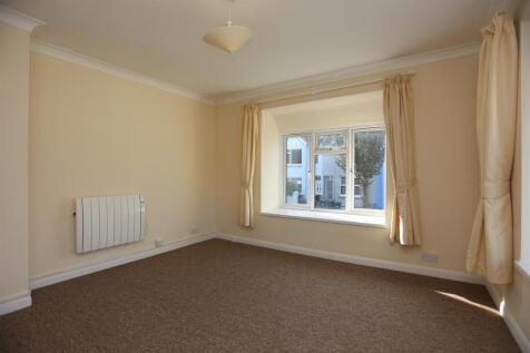 3, 91-93 Hartington Road Living Room (3).JPG