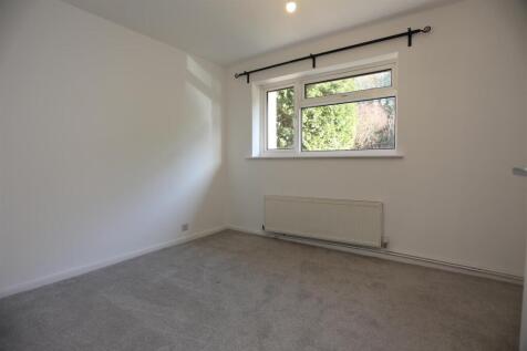 23 Juniper Close bed  1.JPG