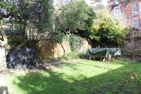 3, 27 Fourth Ave garden2 new.jpg
