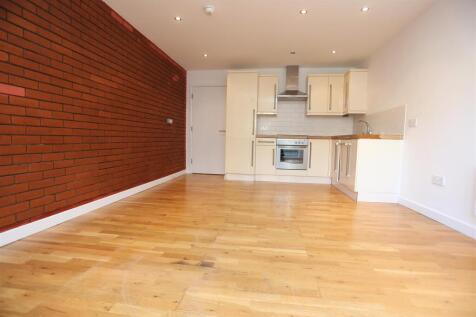 2, 13a Albion Street loungekitch2.JPG