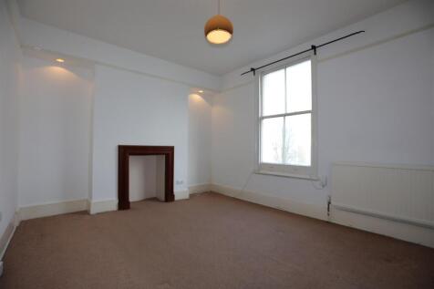 FFF 24 Upper North Street bed 1.jpg