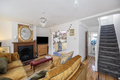 Ewart Street_23-014.jpg