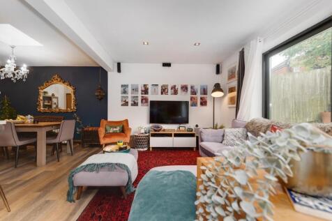 5 Glen Rise 7.jpg