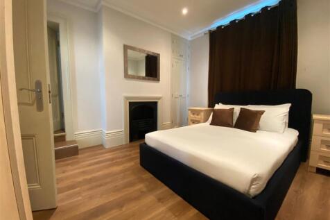 1, 99 BUCKINGHAM ROAD BED NEW.jpeg