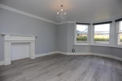 8, 187 Kingsway Room (3).JPG