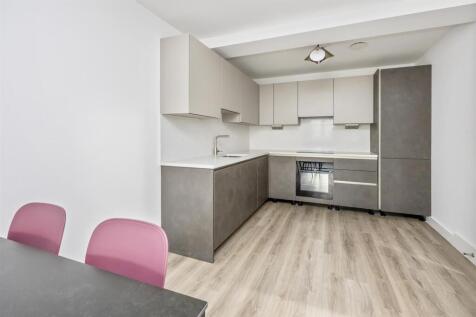 Old Shoreham Road 136-140, Gemini House 22-010.JPG