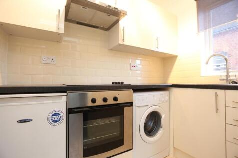 12, 4 Stanford Avenue Unfurnished Kitchen (1).JPG