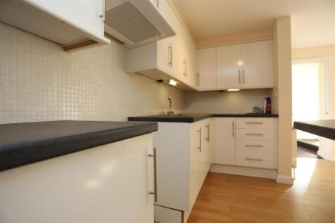 108b Portland Road Kitchen.JPG