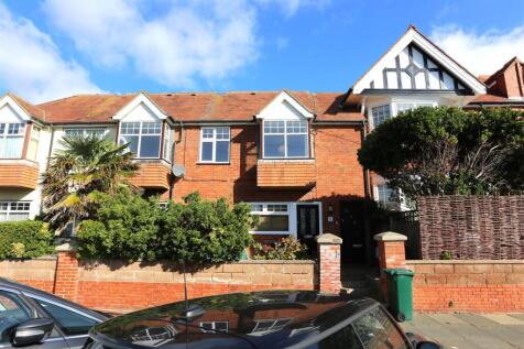2, 5 Princes Ave (1).JPG