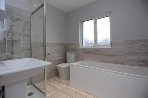4 Lullington Avenue  (1).JPG