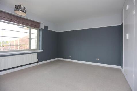 15 Park Court (2).JPG