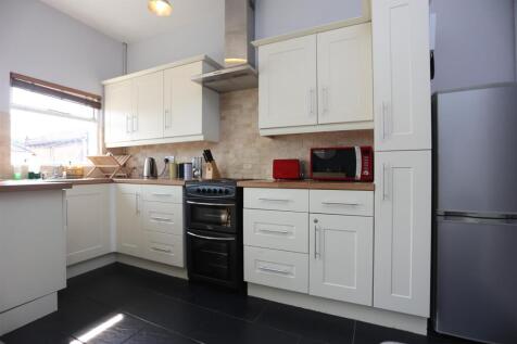 TFF 44 Old Shoreham Road Kitchen (1).JPG