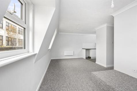 Castle Street, 40, flat 8-005.JPG