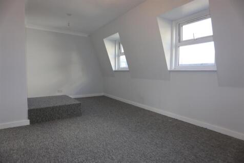 8, 40-41 CASTLE STREET (1).JPG