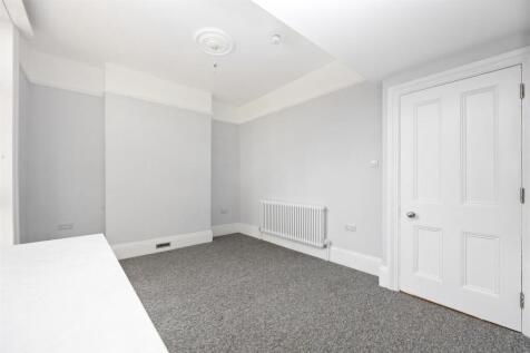 East Drive, 2, Flat 1-005.JPG