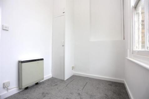 3 SELBORNE COURT (1).JPG